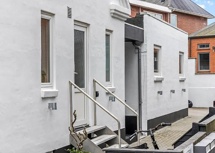 890-hvide-sande-bredgade-3-b-1 * Hvide Sande